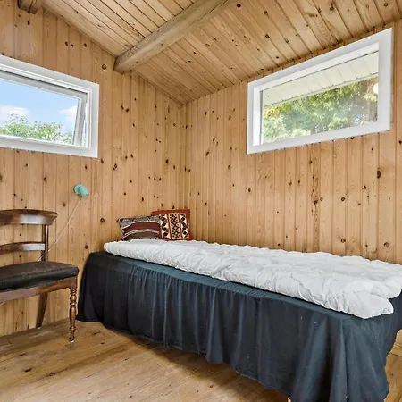 2 Bedroom Lovely In Holiday home Vejby